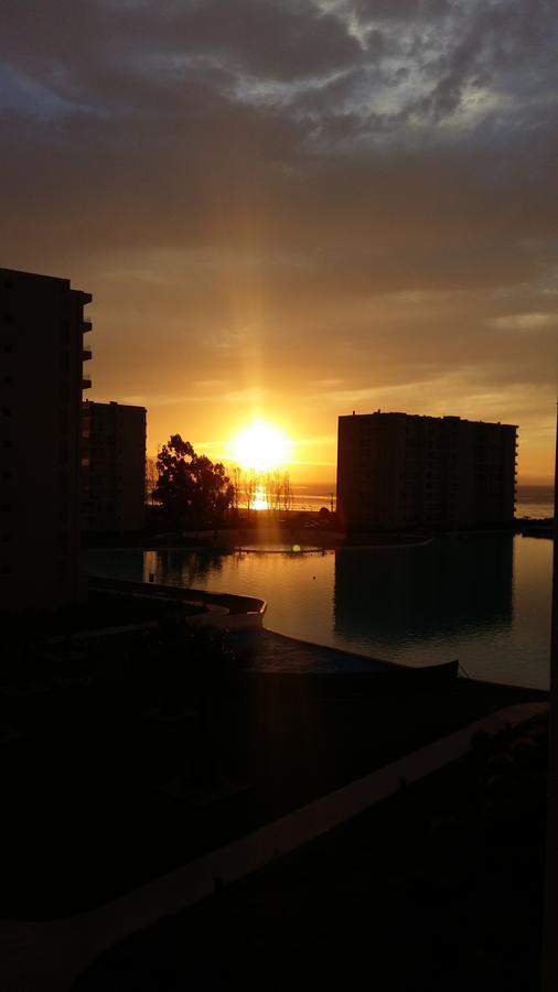 Papudo Laguna Vista Al Mar Y Piscina Exterior photo